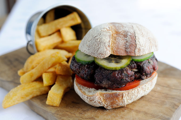 Venison burger with homemade chips