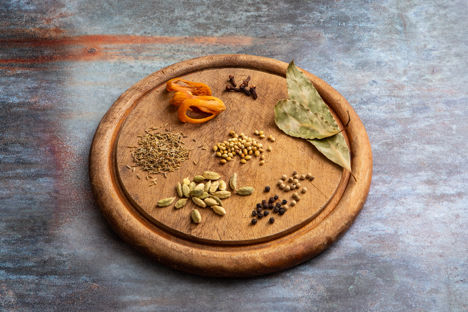 image of spices used in garam masala 