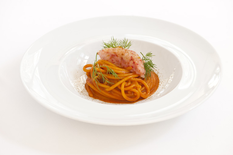 Benedetto Cavalieri Spaghettone with red prawns and wild fennel 
