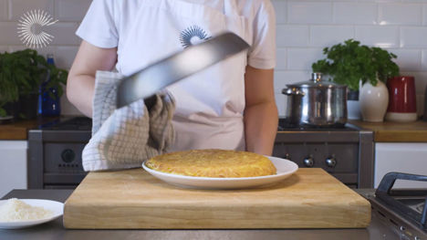 How to make leftover spaghetti frittata