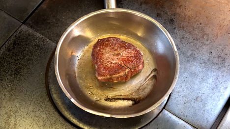 How-to-cook-fillet-steak_960x540_2250.jpg (1)