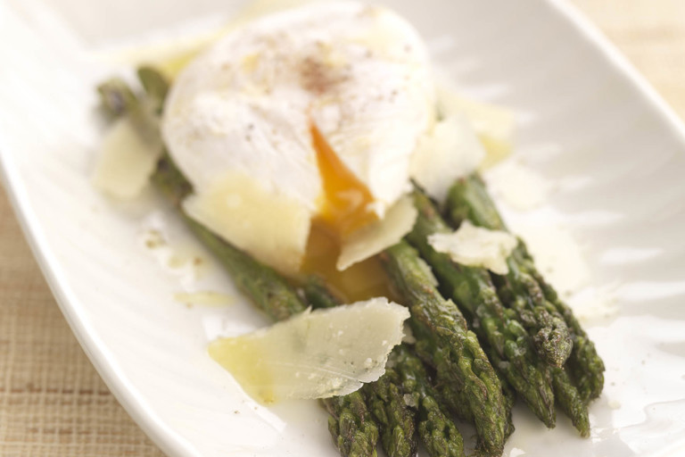 Grilled asparagus with soft poached egg, balsamic and parmesan