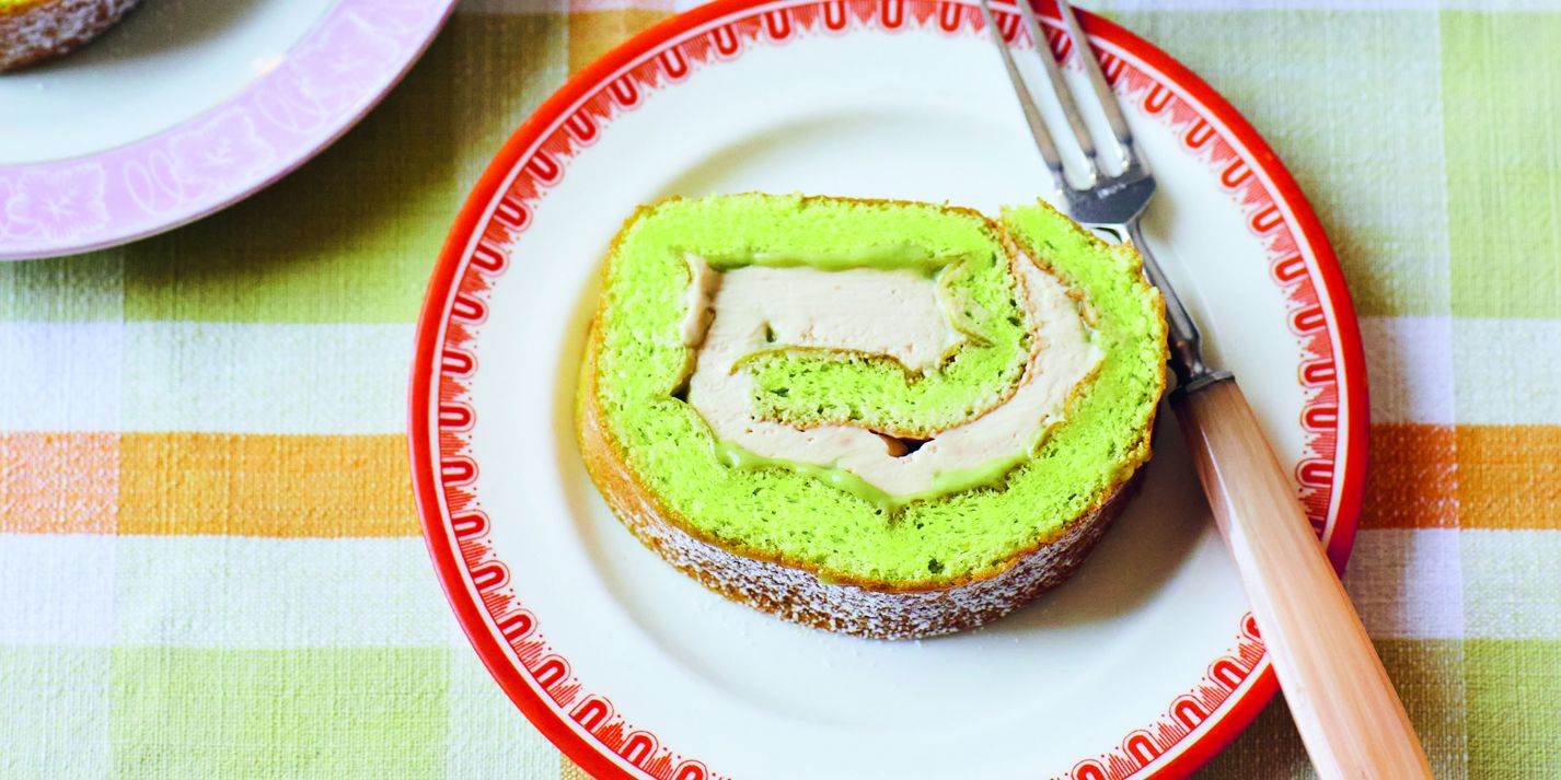 Pandan Swiss Roll with Whipped Cream Recipe - Great British Chefs