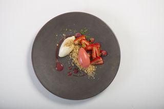 Strawberry cheesecake dessert