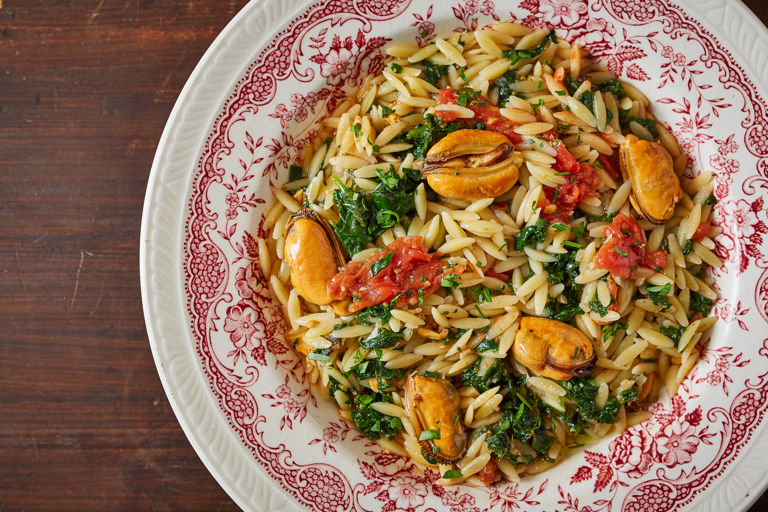 Spinach, mussels and orzo