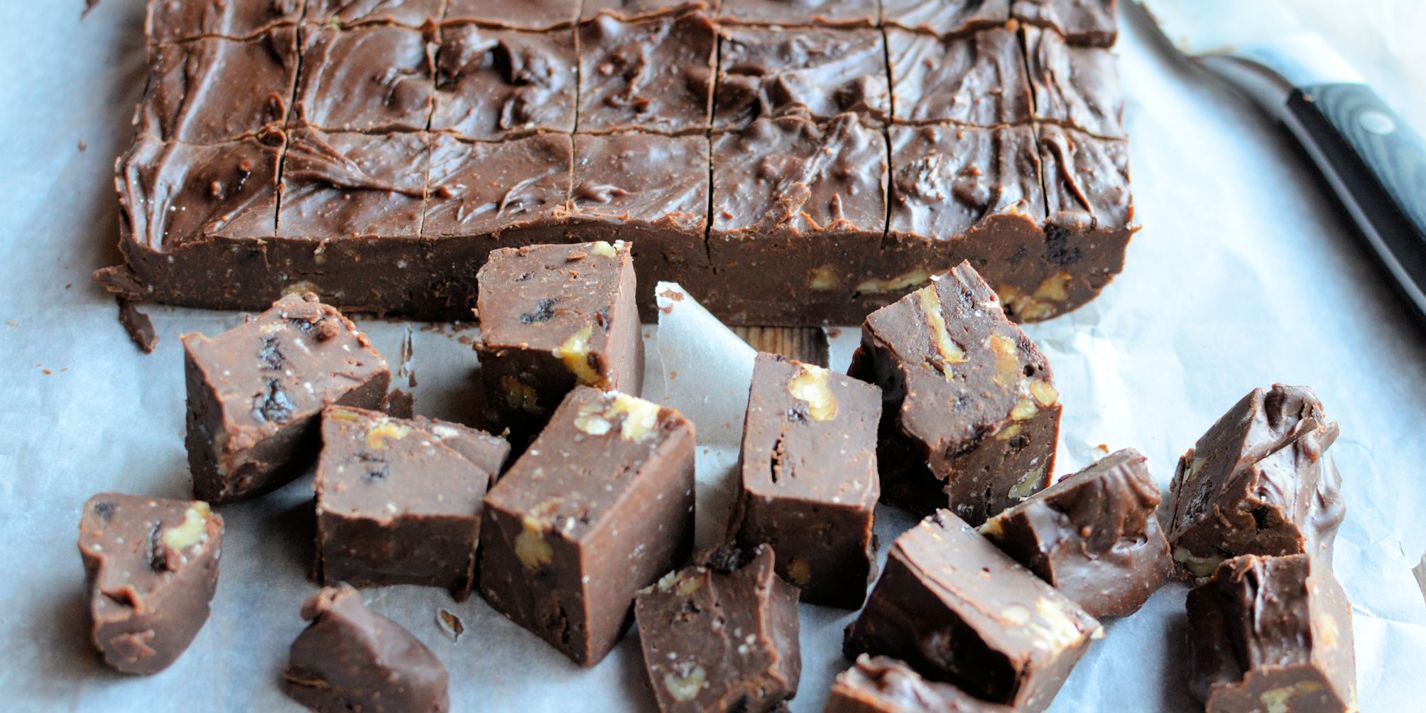 Easy Christmas cake chocolate fudge recipe - Great British Chefs