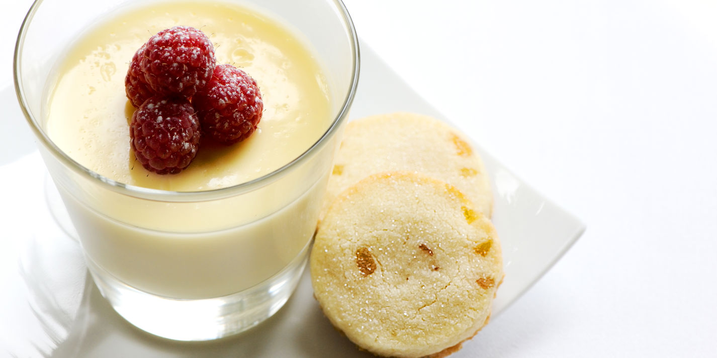 Lemon posset with raspberries and shortbread