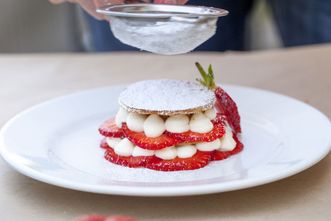 type J juliet / petit fours strawberry M ⁄ type J girl kids⁄ Explained