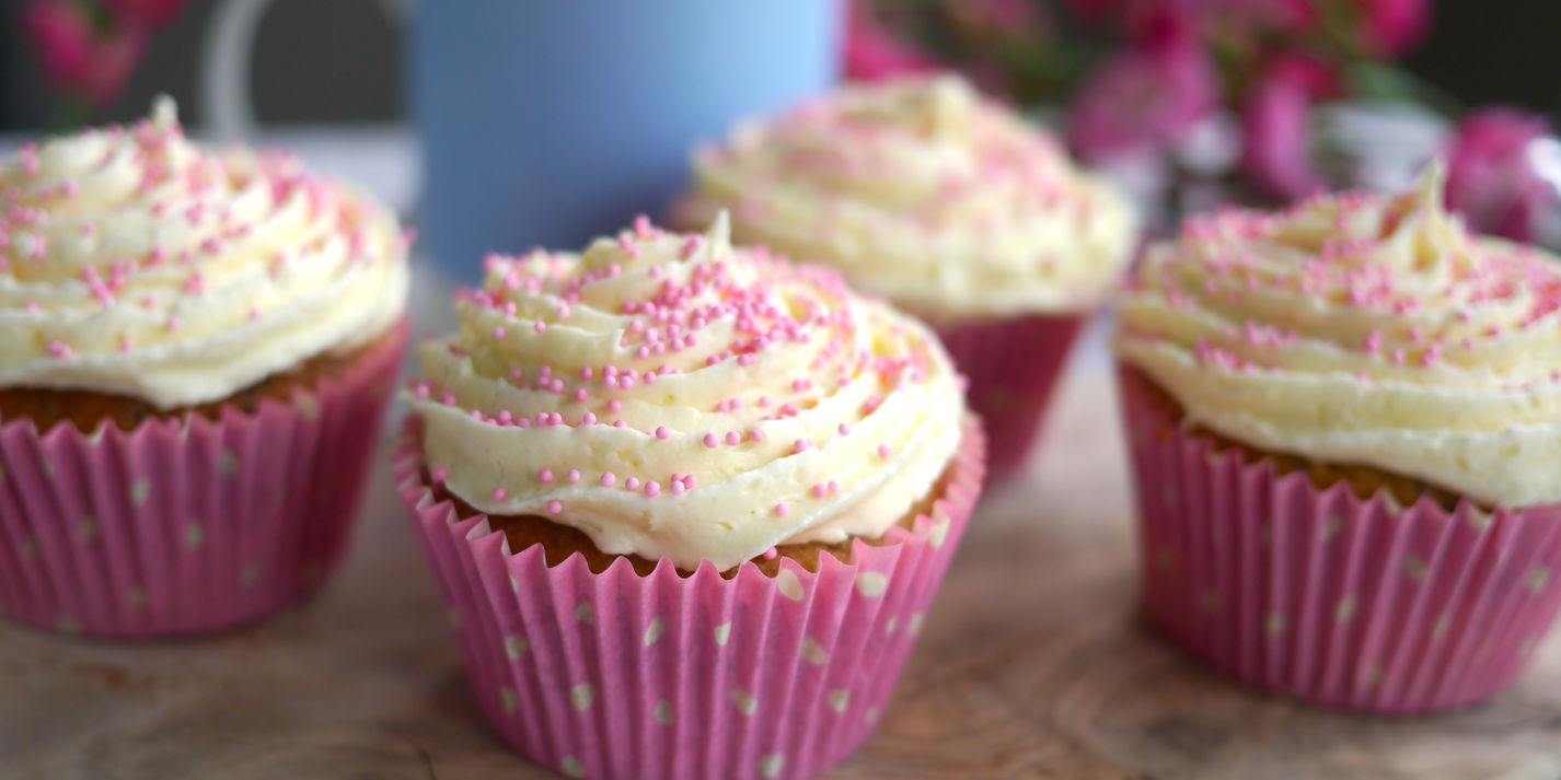 Lemon and Poppy Seed Cupcakes Recipe - Great British Chefs