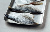 How to steam bream