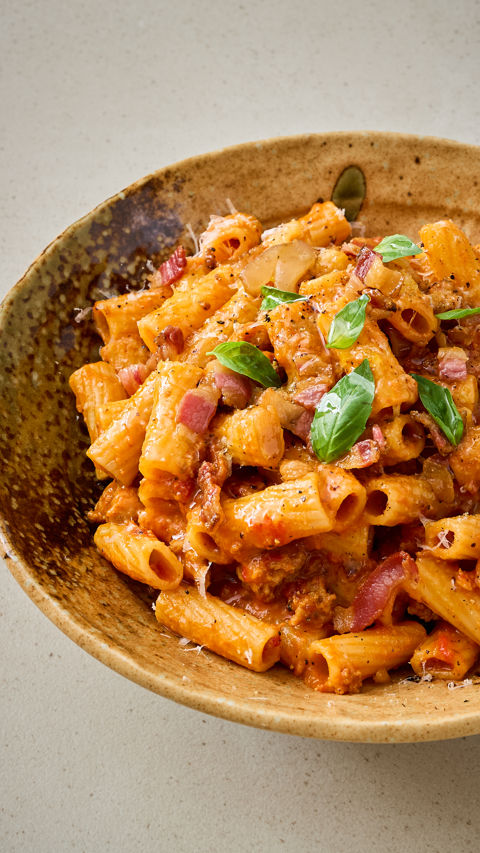 Pasta alla zozzona recipe reel